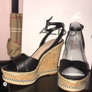 ALDO PLATFORM HEELS BLACK